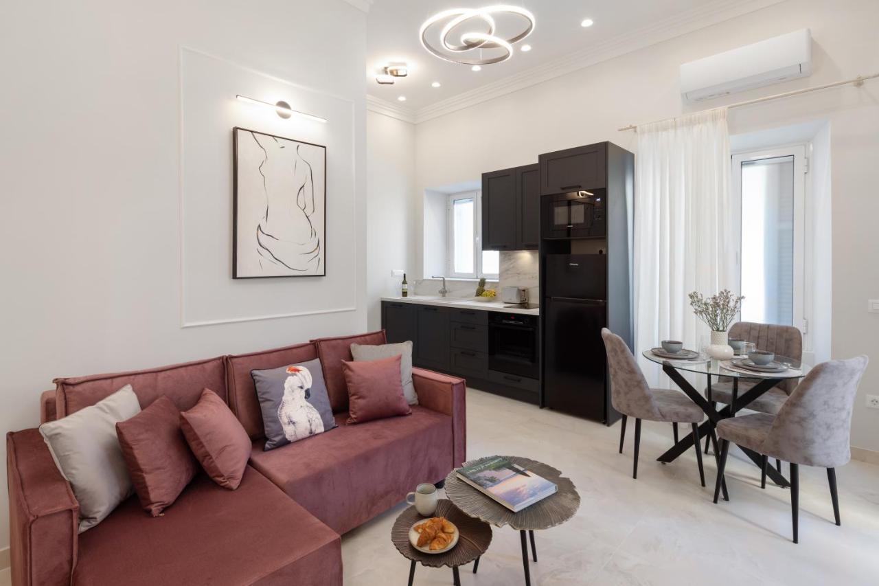 Corfu  Modern-Vintage Old Town Suites מראה חיצוני תמונה