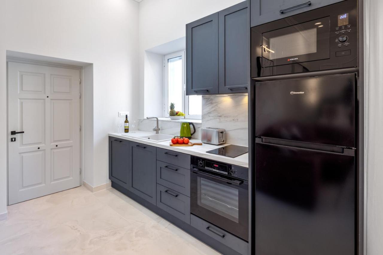 Corfu  Modern-Vintage Old Town Suites מראה חיצוני תמונה