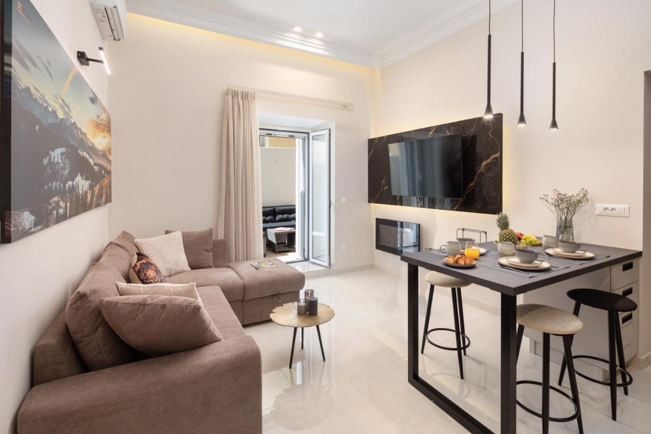 Corfu  Modern-Vintage Old Town Suites מראה חיצוני תמונה