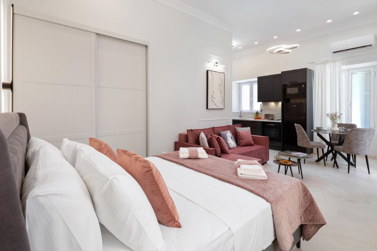 Corfu  Modern-Vintage Old Town Suites מראה חיצוני תמונה