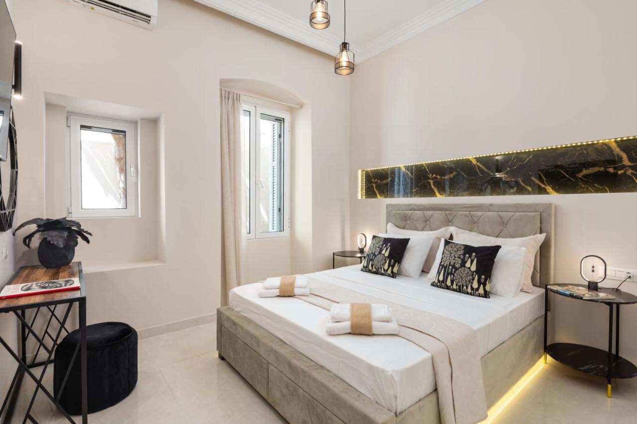 Corfu  Modern-Vintage Old Town Suites מראה חיצוני תמונה