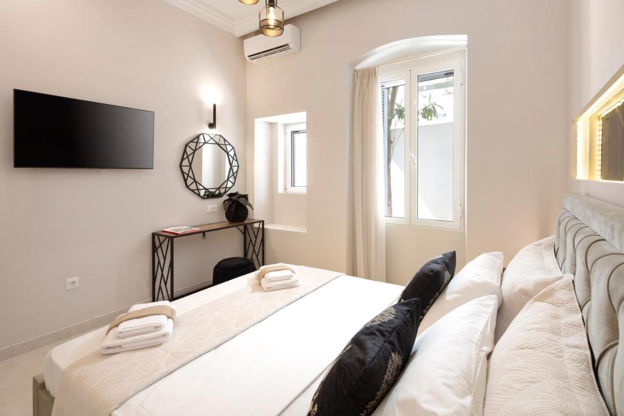 Corfu  Modern-Vintage Old Town Suites מראה חיצוני תמונה