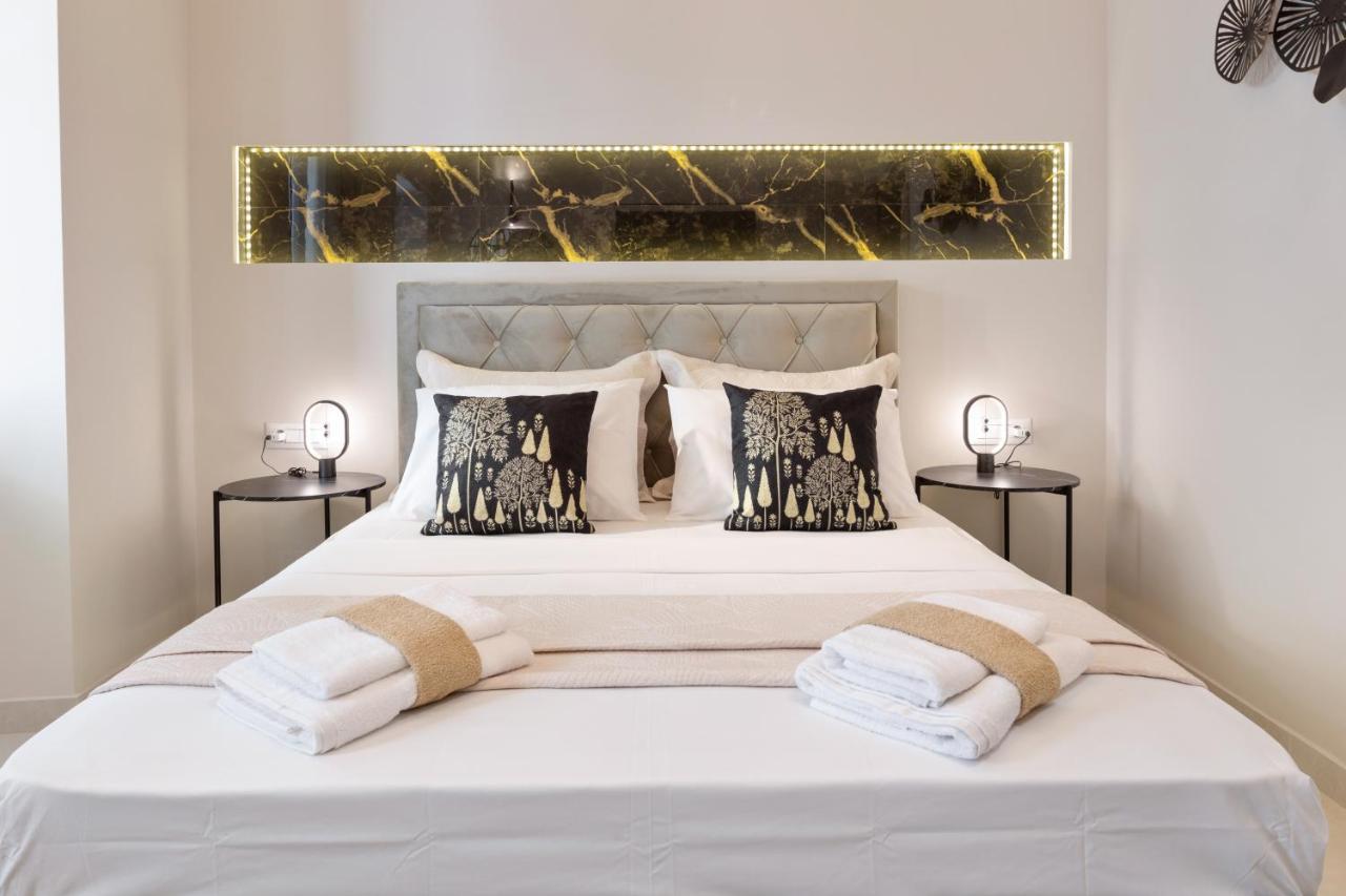 Corfu  Modern-Vintage Old Town Suites מראה חיצוני תמונה