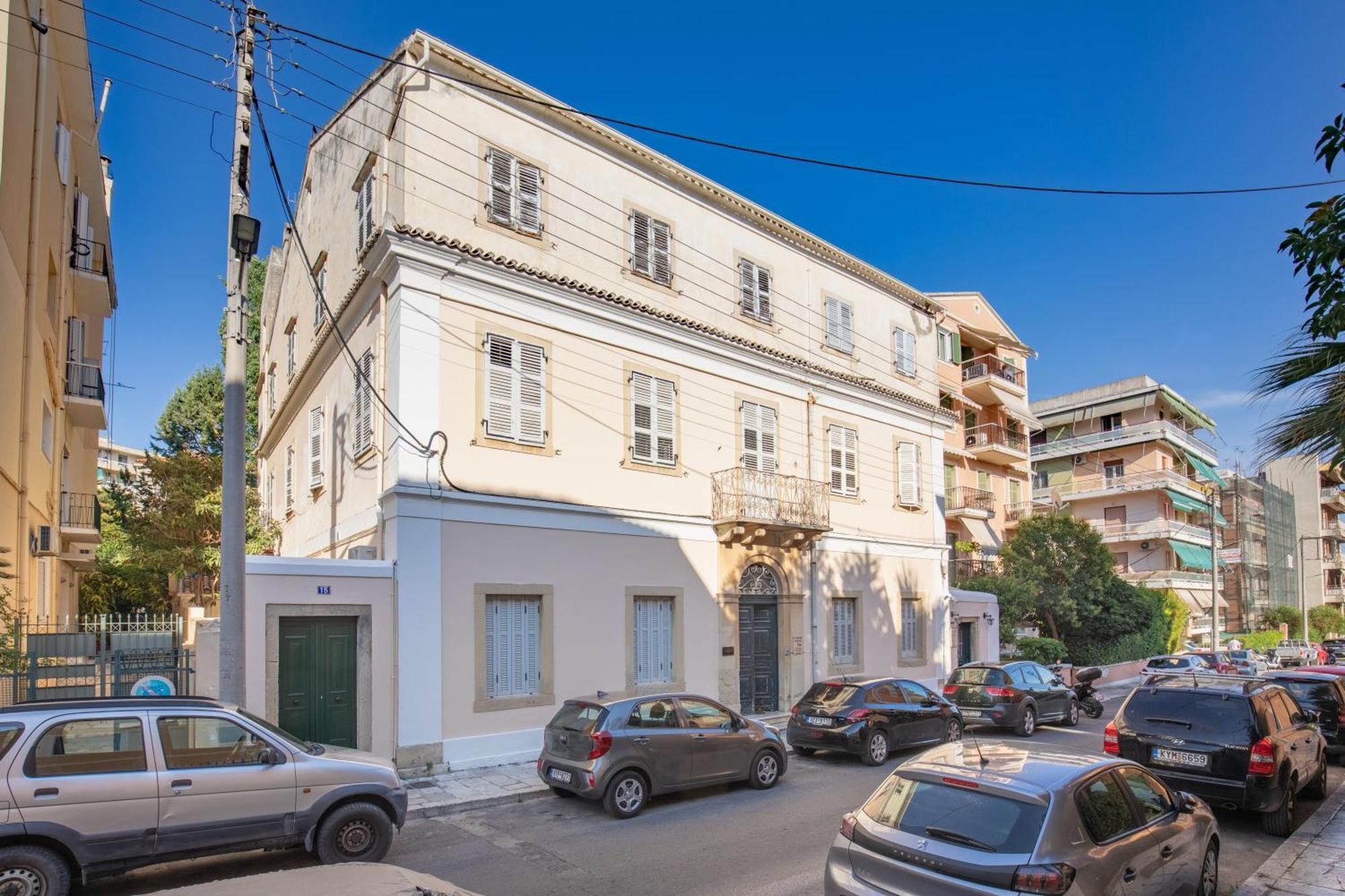 Corfu  Modern-Vintage Old Town Suites מראה חיצוני תמונה